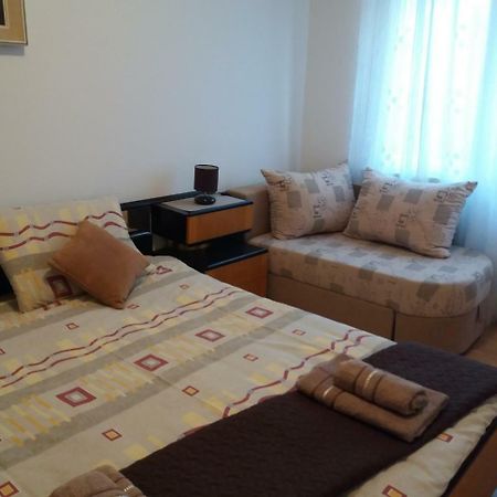 App Vito Apartment Selce Bagian luar foto