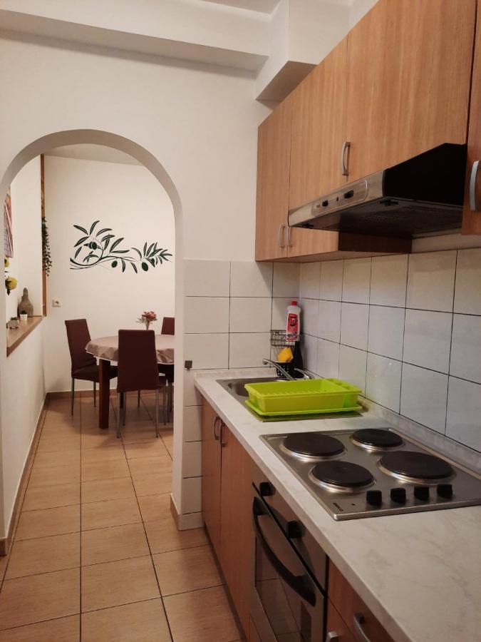 App Vito Apartment Selce Bagian luar foto